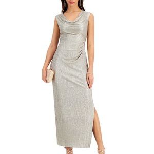 Connected texture metallic gown/ stone gray.